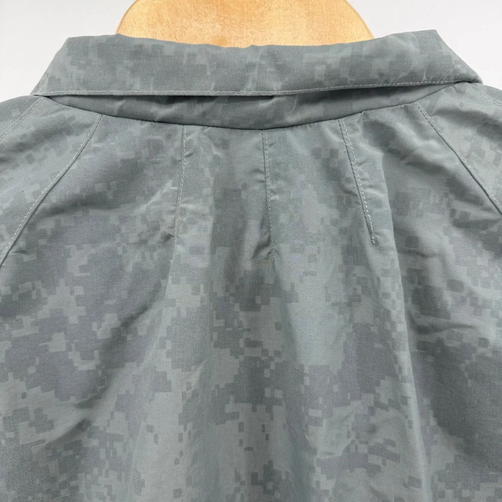 US Army IPFU Jacket Mens Medium‎ Long Gray Digital Camo Reflective Training Coat